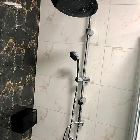 Brand New Downtown Studio *