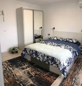 Brand New Downtown Apartament